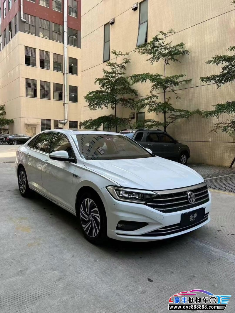 21年大众速腾轿车抵押车出售