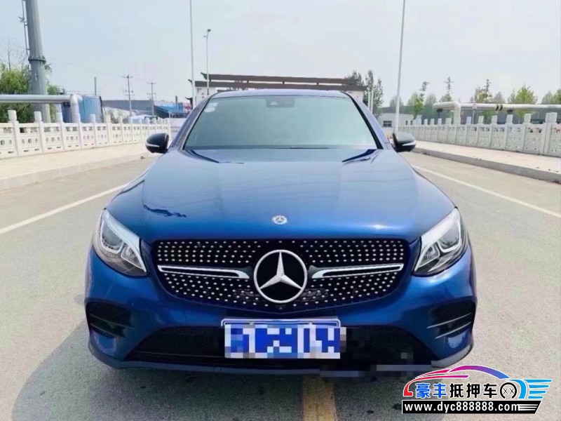 18年奔驰GLC轿车抵押车出售