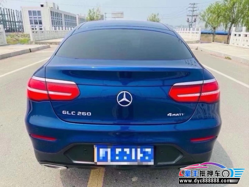 18年奔驰GLC轿车抵押车出售
