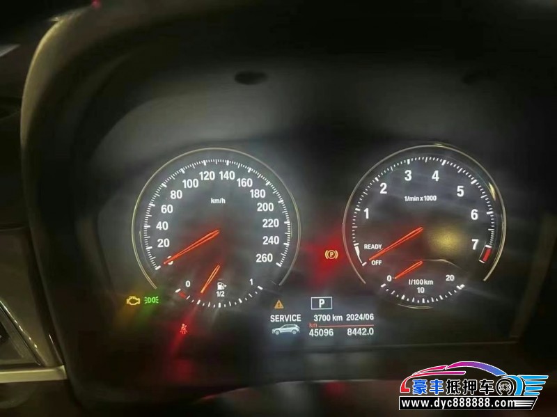 19年宝马X1轿车抵押车出售