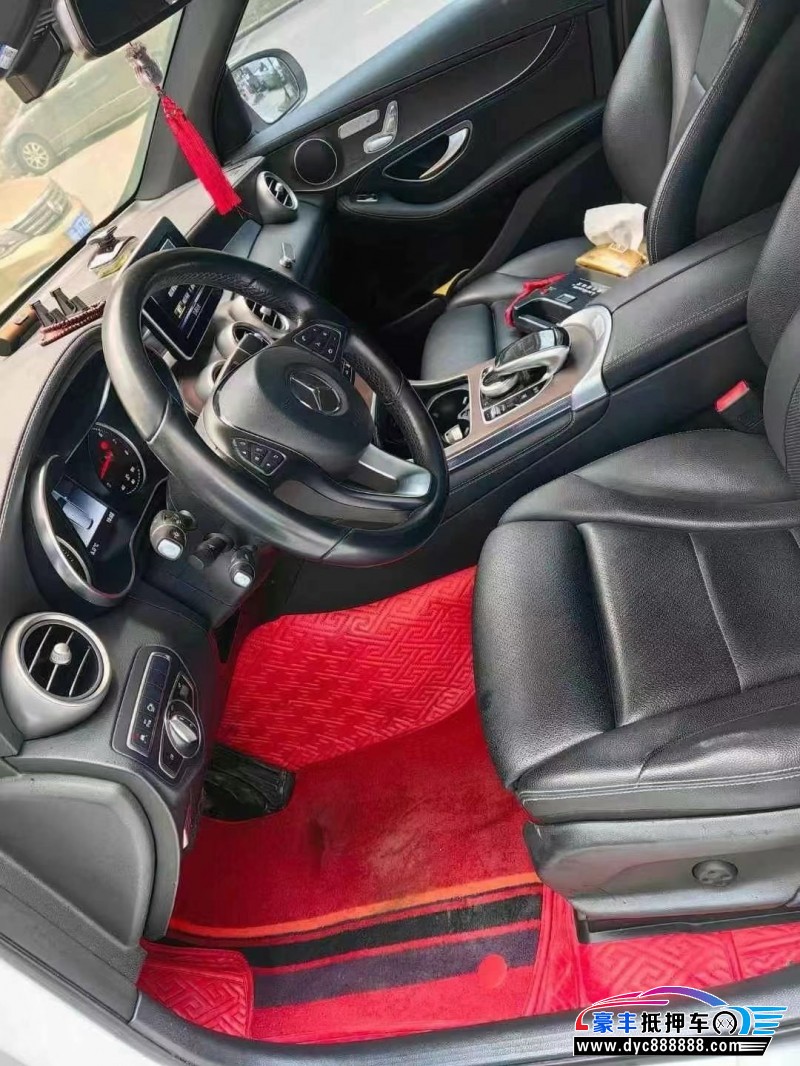 18年奔驰GLC轿车抵押车出售