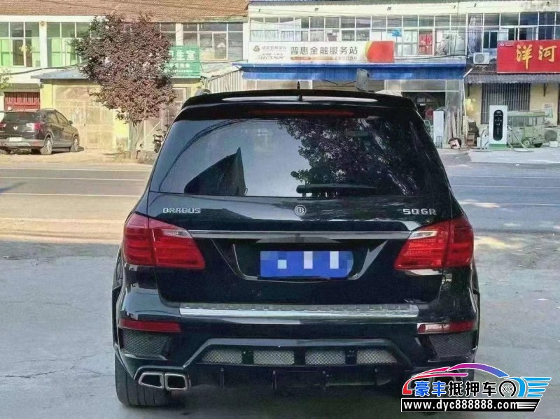 17年巴博斯G级轿车抵押车出售