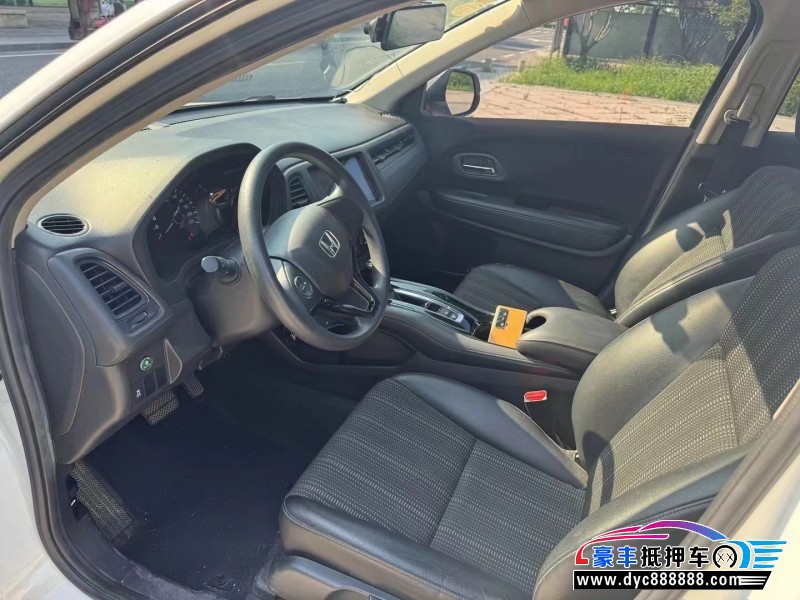 18年本田缤智轿车抵押车出售