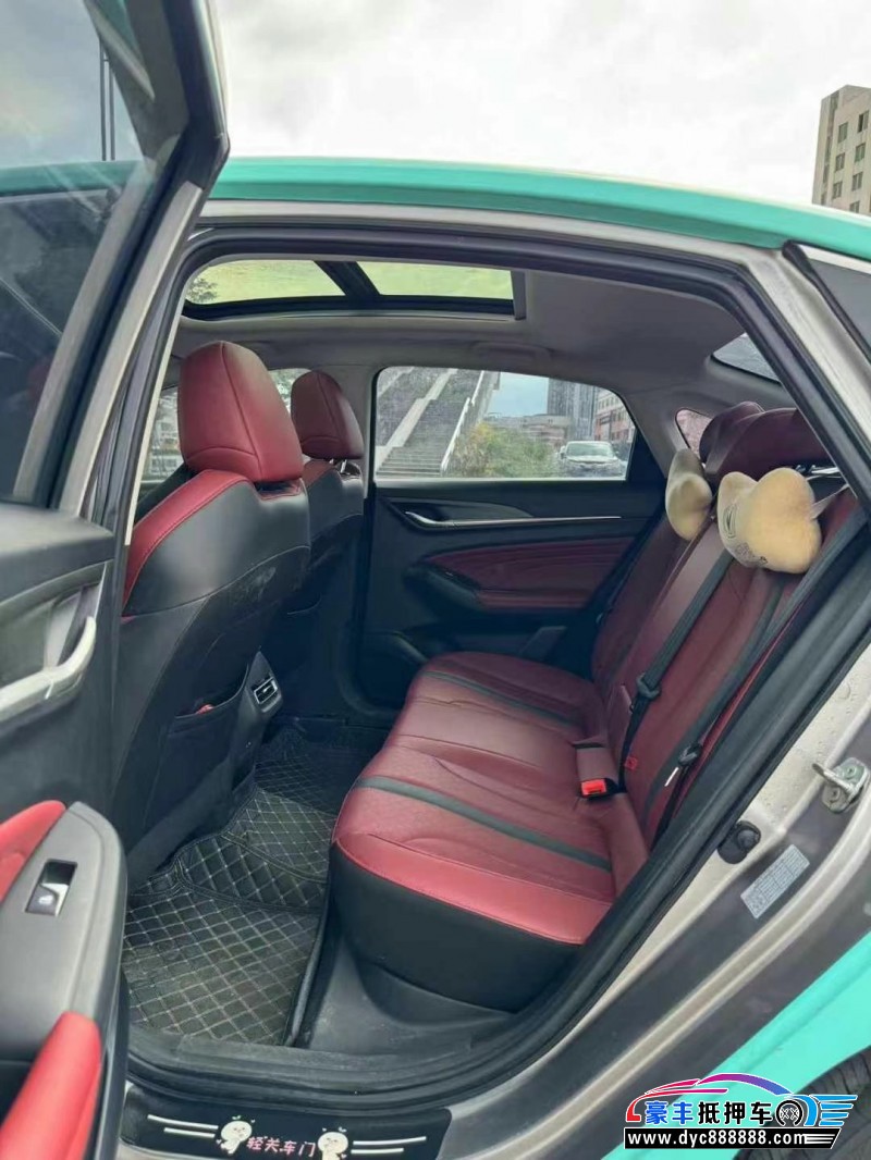 21年长安逸动轿车抵押车出售