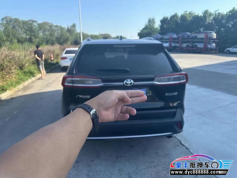 23年丰田威兰达轿车抵押车出售