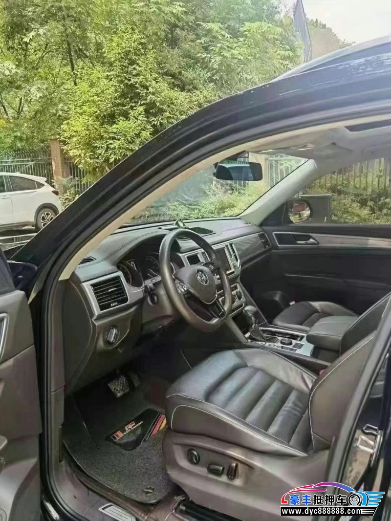 18年大众途昂轿车抵押车出售