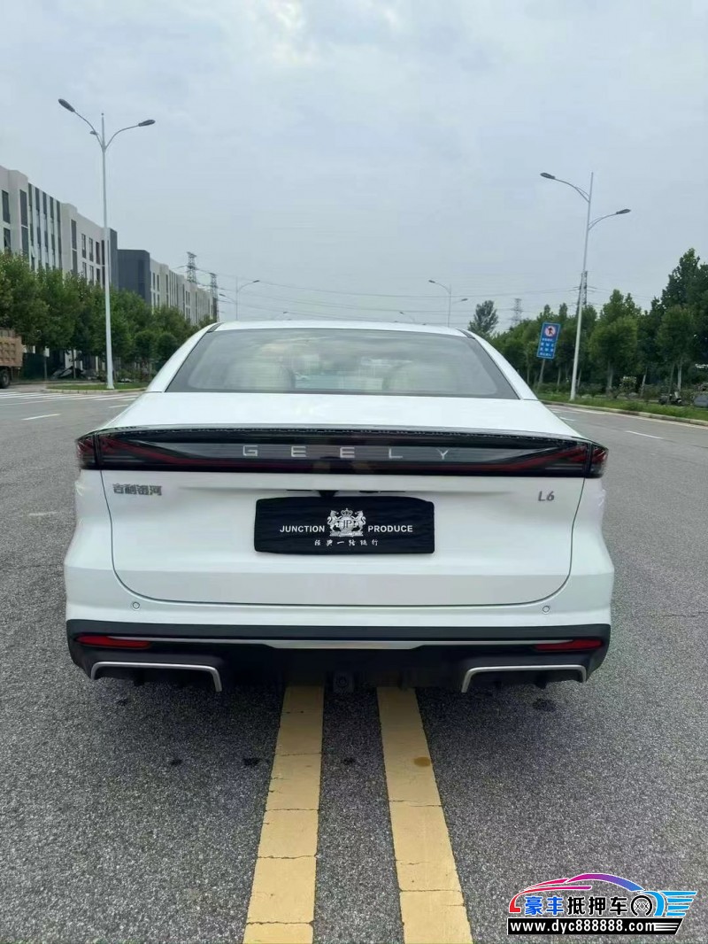 24年吉利银河L6轿车抵押车出售