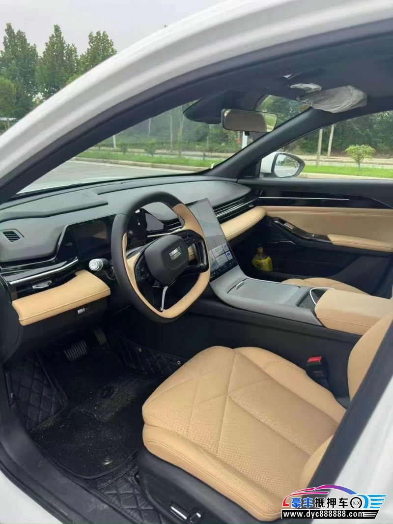 24年吉利银河L6轿车抵押车出售