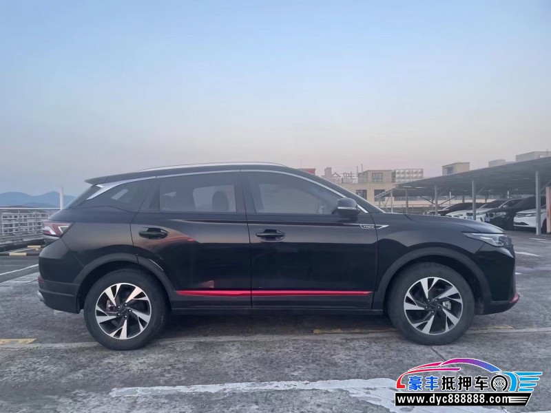 22年东风AX7轿车抵押车出售