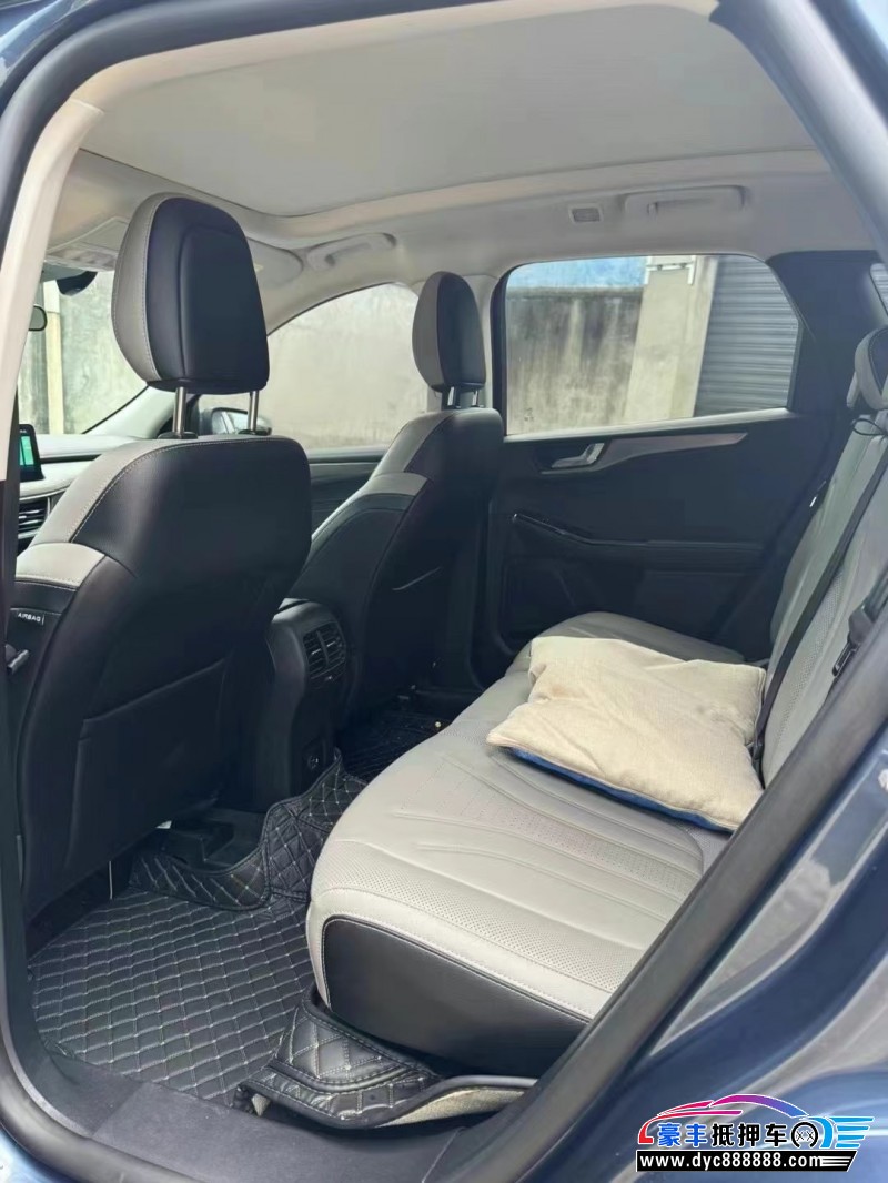 22年福特锐际轿车抵押车出售