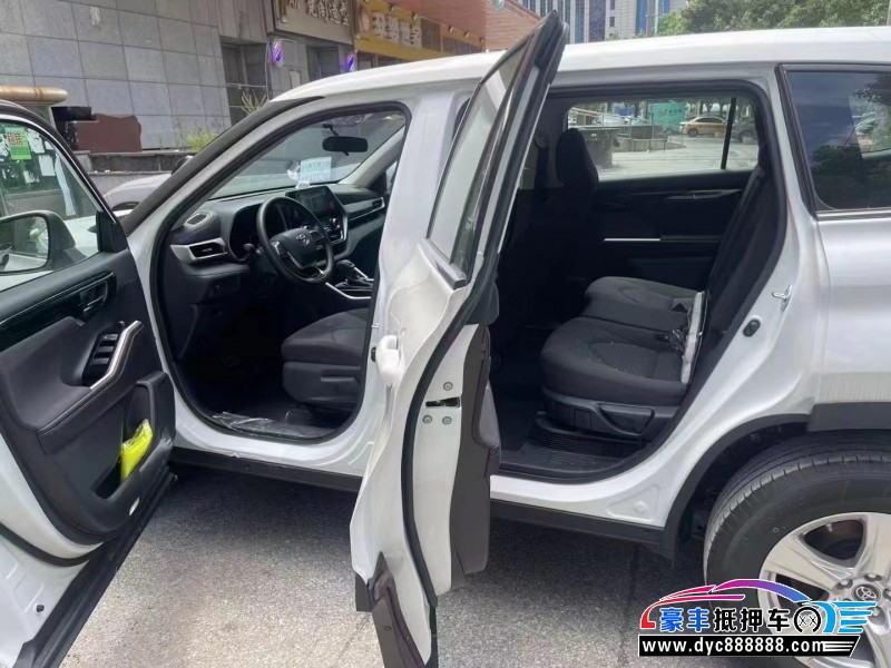 24年丰田汉兰达轿车抵押车出售