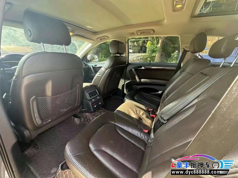 11年奥迪Q7轿车抵押车出售