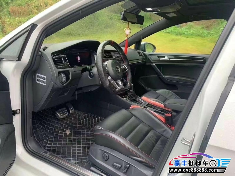 16年大众高尔夫轿车抵押车出售