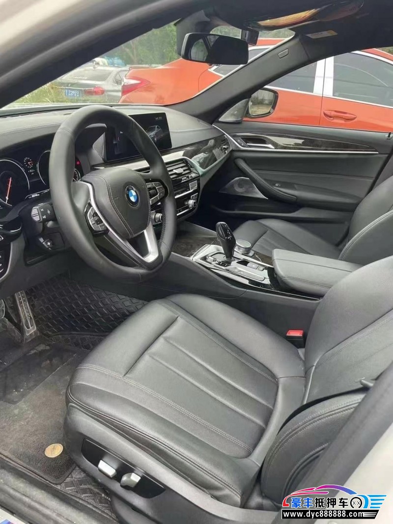 18年宝马5系轿车抵押车出售