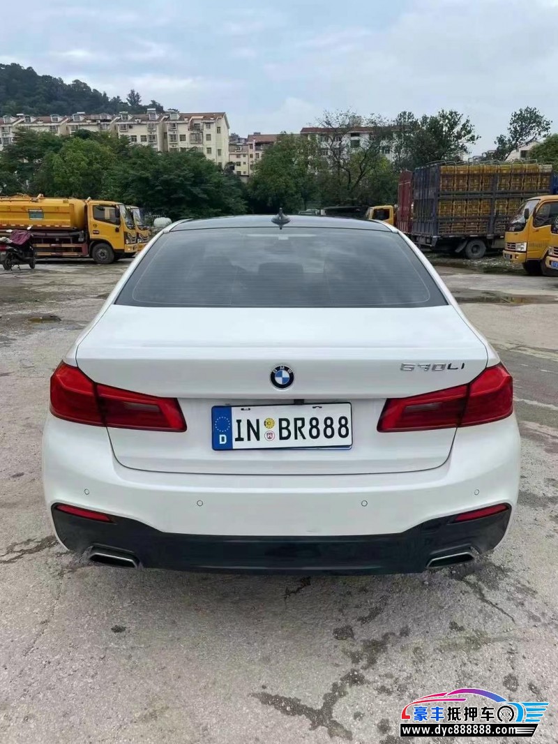 18年宝马5系轿车抵押车出售