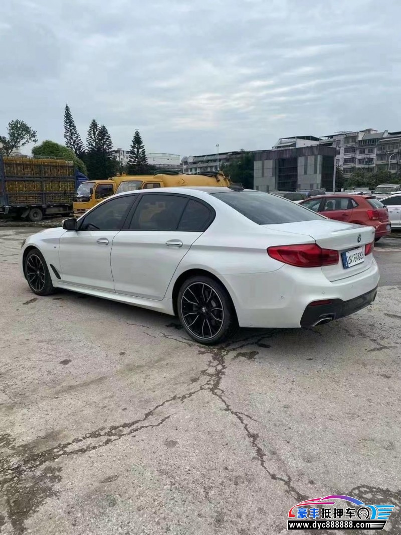 18年宝马5系轿车抵押车出售
