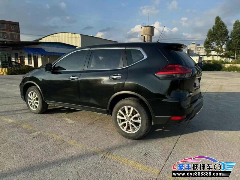 18年日产奇骏轿车抵押车出售