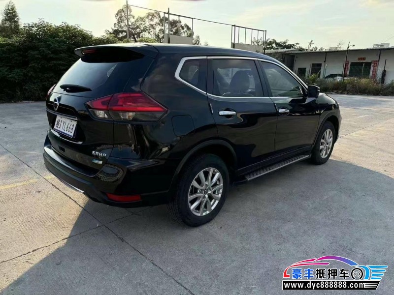 18年日产奇骏轿车抵押车出售