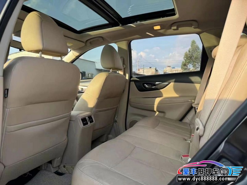 18年日产奇骏轿车抵押车出售