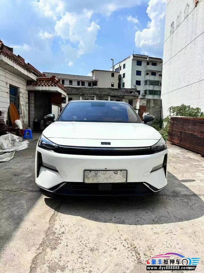 24年吉利银河L6轿车抵押车出售