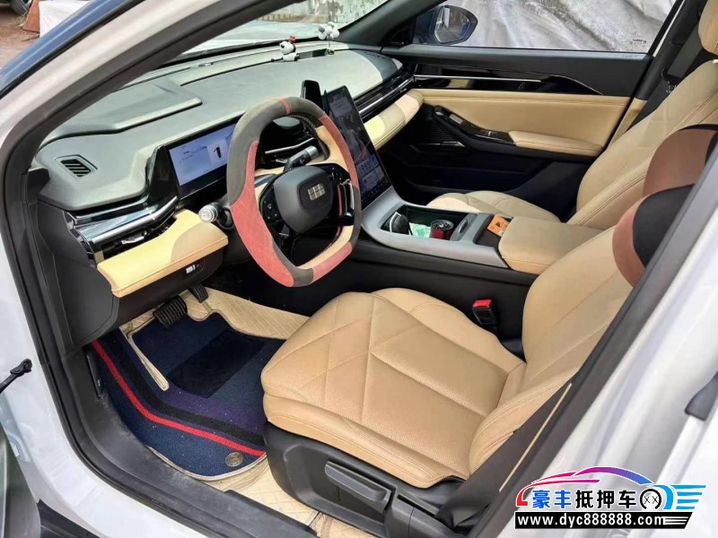 24年吉利银河L6轿车抵押车出售