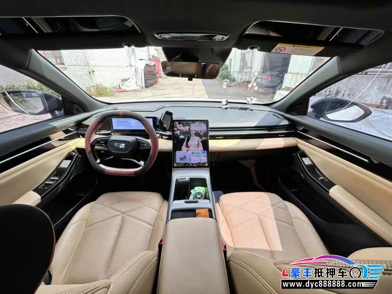 24年吉利银河L6轿车抵押车出售