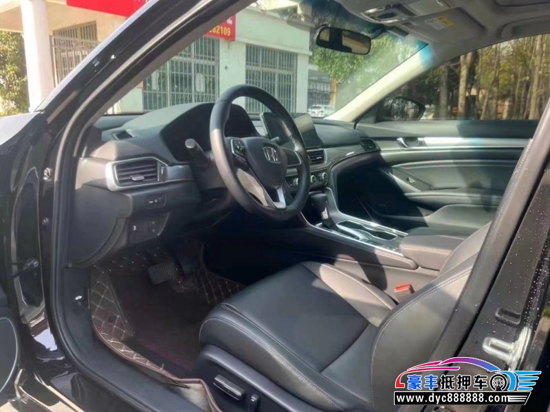 22年本田雅阁轿车抵押车出售