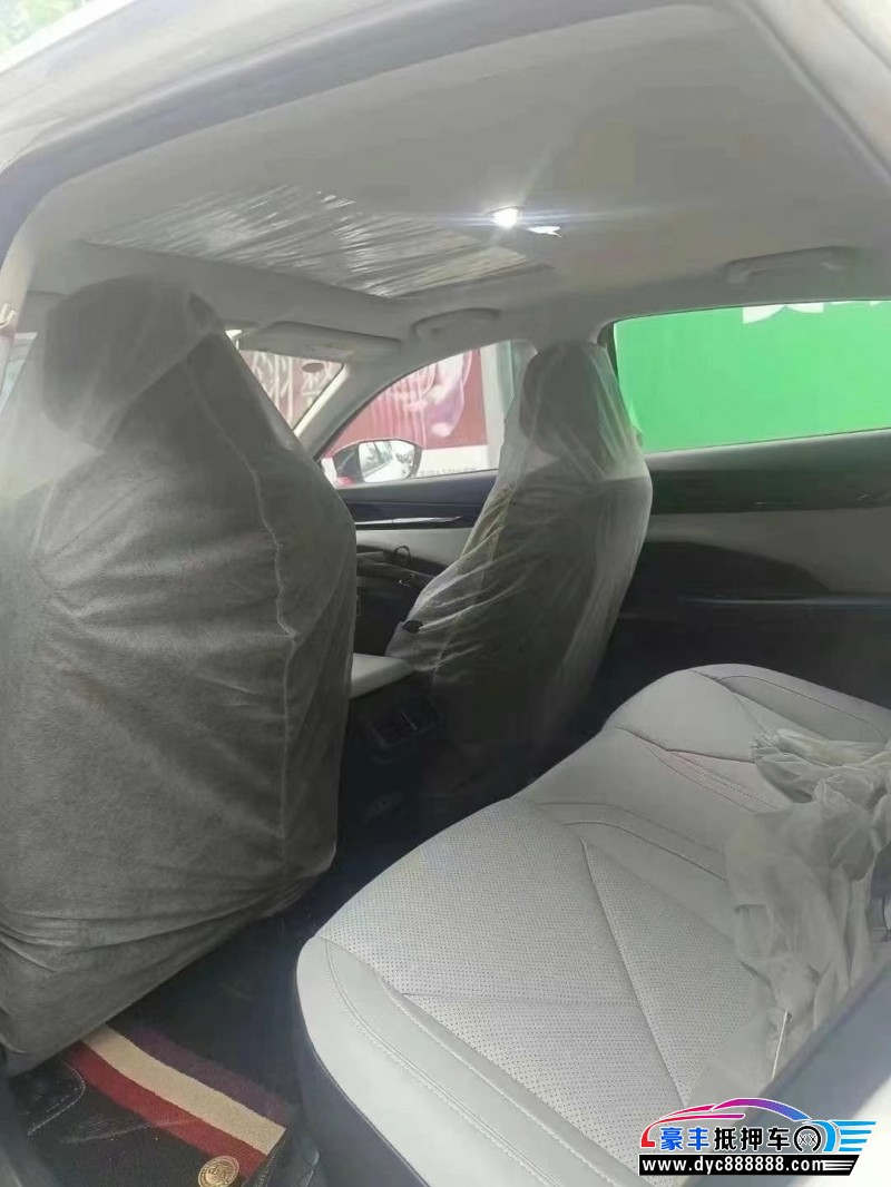 24年长安长安UNI轿车抵押车出售