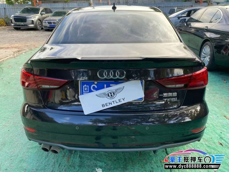 18年奥迪A3轿车抵押车出售