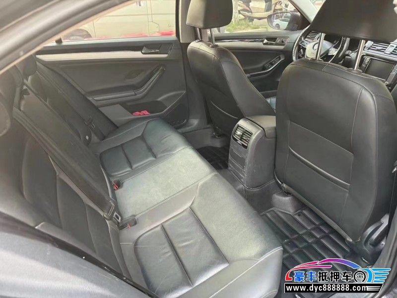 18年大众速腾轿车抵押车出售