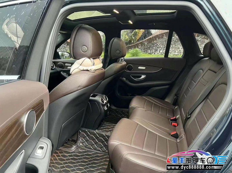 23年奔驰GLC轿车抵押车出售