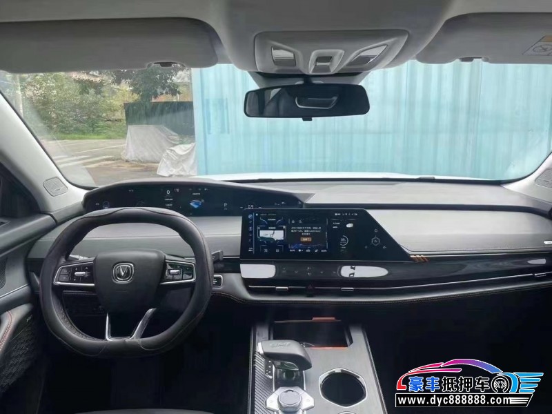 22年长安长安UNI轿车抵押车出售