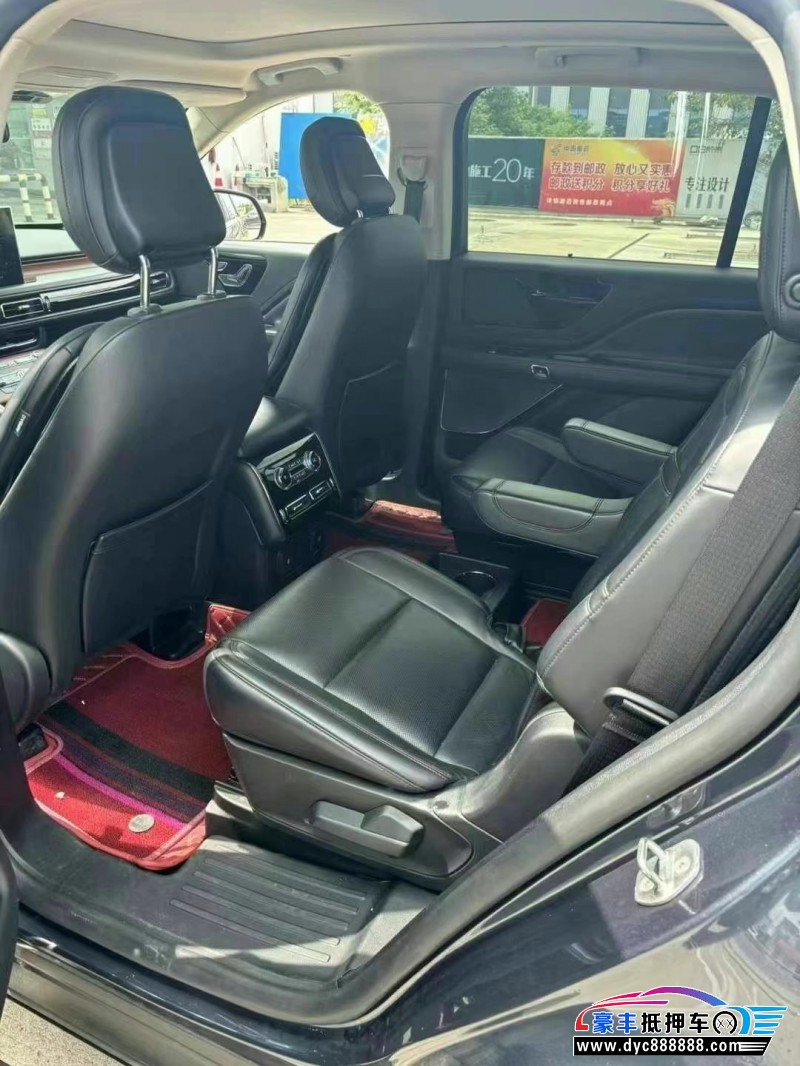 21年林肯飞行家轿车抵押车出售