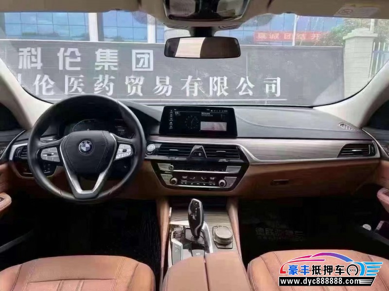 20年宝马6系轿车抵押车出售