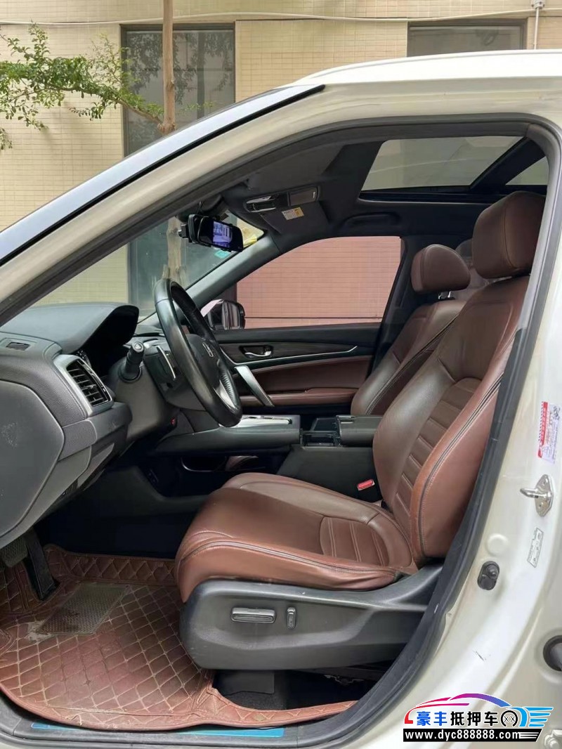 18年本田UR-V轿车抵押车出售