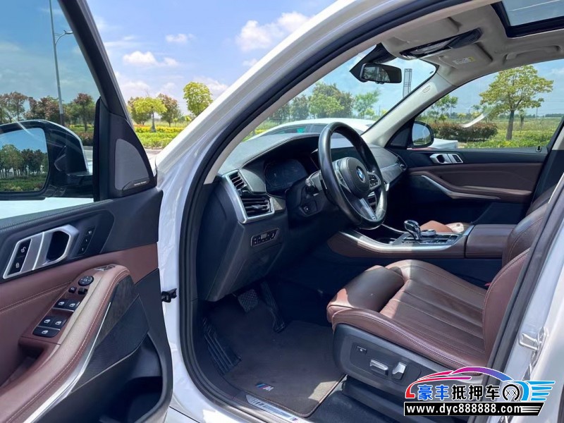 19年宝马X5轿车抵押车出售