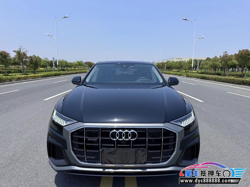 23年奥迪Q8轿车抵押车出售