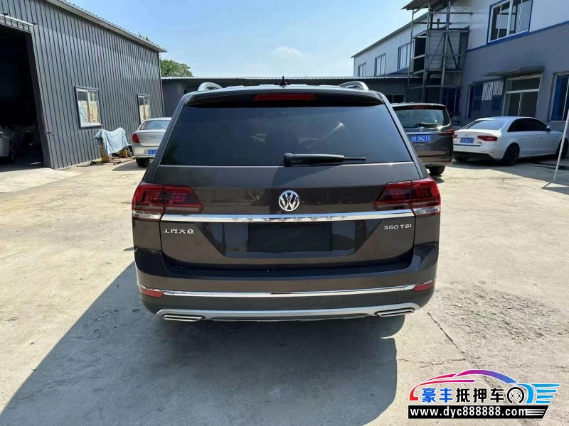 18年大众途昂轿车抵押车出售