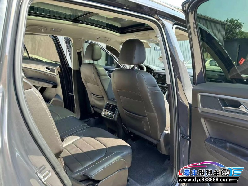 18年大众途昂轿车抵押车出售