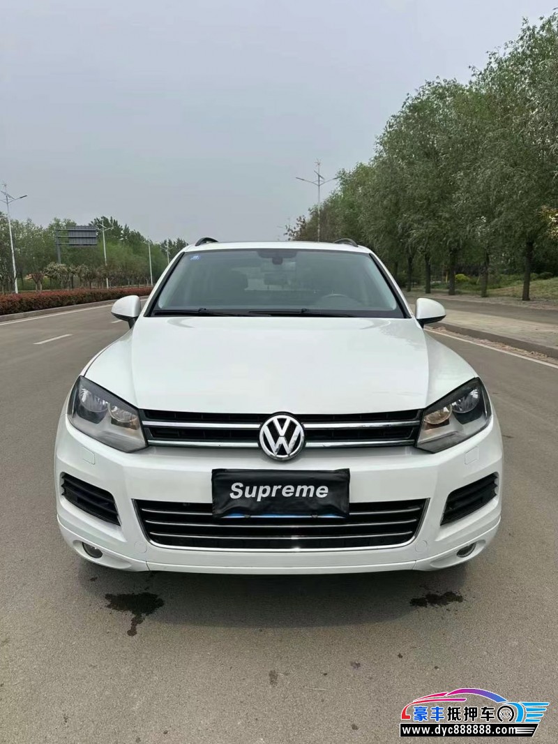 14年大众途锐轿车抵押车出售