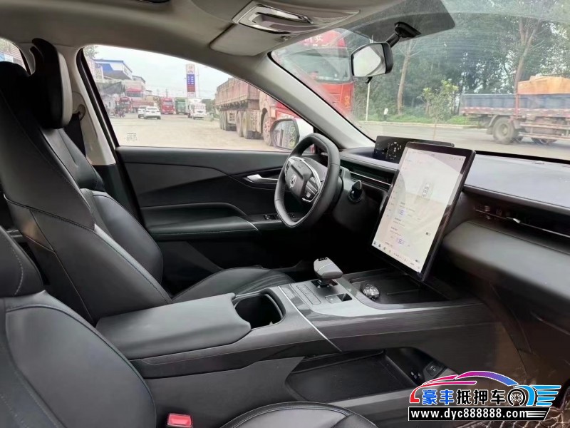 23年长安逸达轿车抵押车出售