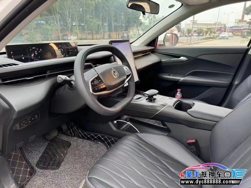 23年长安逸达轿车抵押车出售