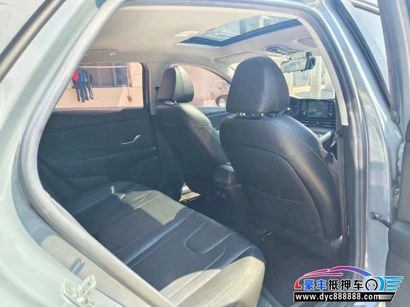 21年现代伊兰特轿车抵押车出售