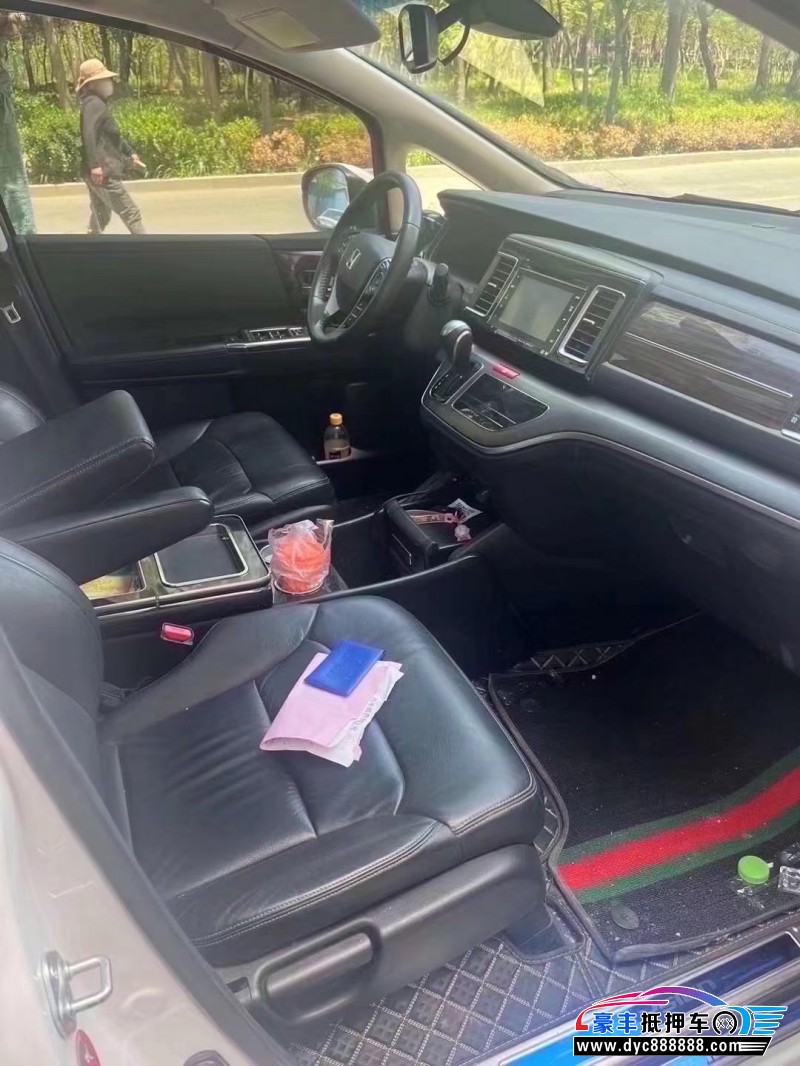 19年本田艾力绅轿车抵押车出售