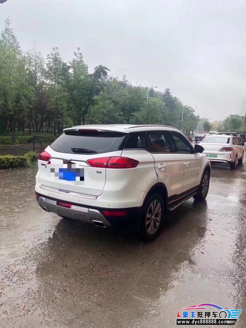 17年吉利博越轿车抵押车出售