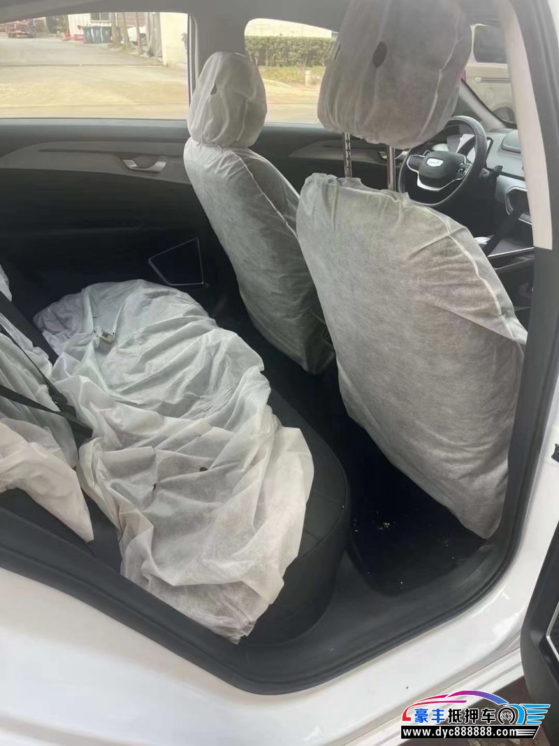 24年吉利几何轿车抵押车出售