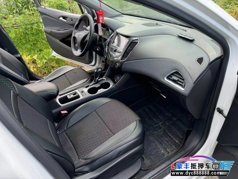 17年雪佛兰科鲁兹轿车抵押车出售