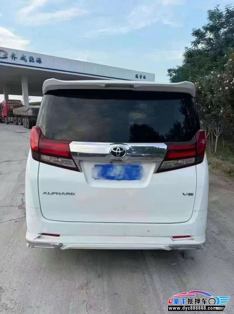 16年丰田埃尔法轿车抵押车出售