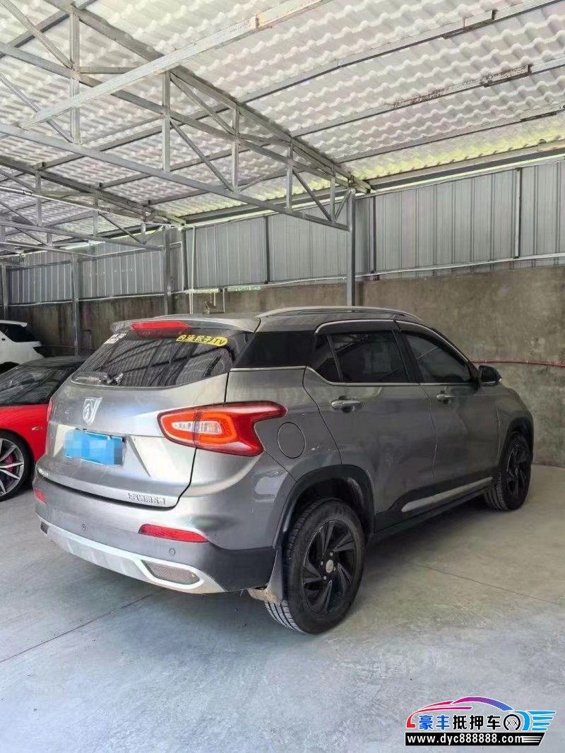 17年宝骏510轿车抵押车出售