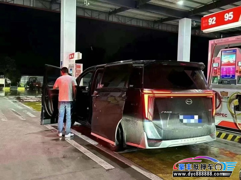 23年传祺M8轿车抵押车出售